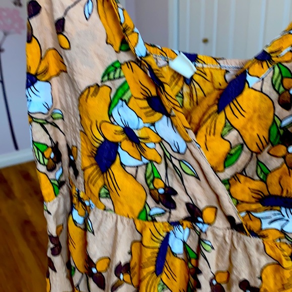 Dress size S - Picture 2 of 2